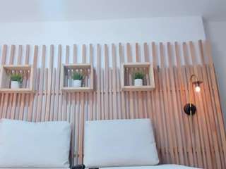  maye-wells chat room