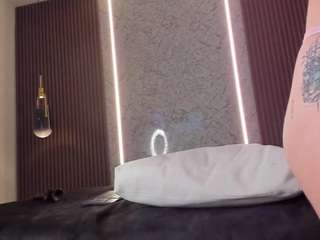 maye-wells's CamSoda show and profile