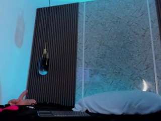 Maye-Wells live webcam show