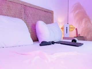 melanie-jeannn webcam