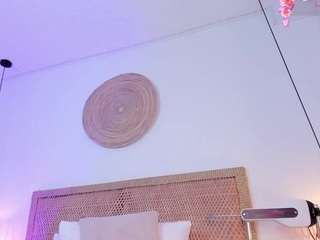 melanie-jeannn webcam model