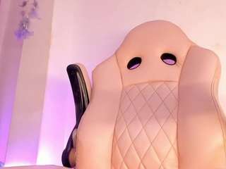 mia-royal webcam model