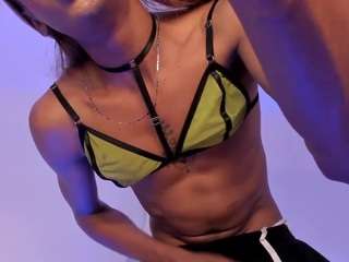 mia-royal's CamSoda show and profile