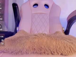 mia-royal live cam profile