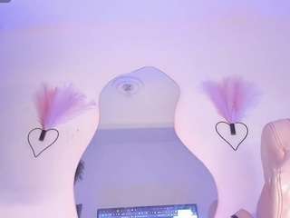 mia-royal webcam model