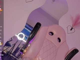 mia-royal webcam