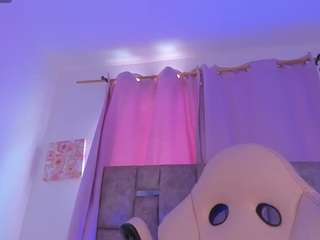 mia-royal webcam