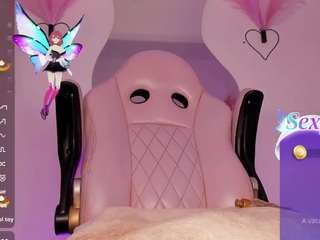 This model is live right now. mia-royal