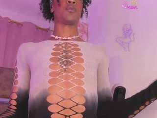 mia-royal's live room