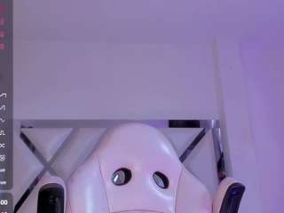 mia-royal live webcam show