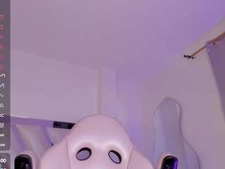 mia-royal live webcam show