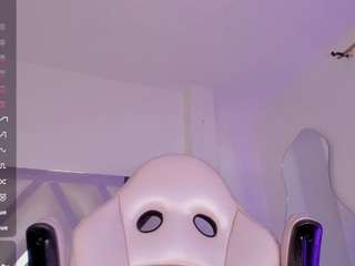 mia-royal live webcam show