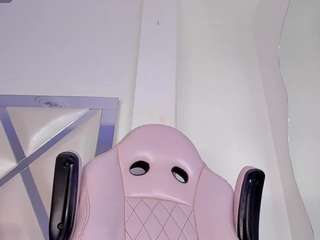 mia-royal live webcam show