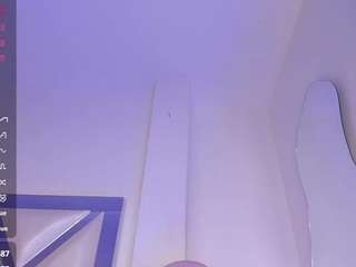 mia-royal live webcam show