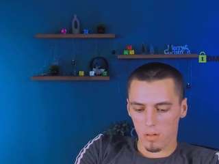 ryan-zen Live Webcam on CamSoda