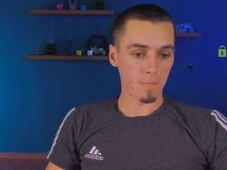 ryan-zen Live Webcam on CamSoda