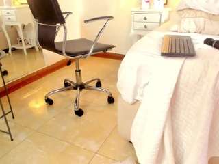 scarlettroousse08