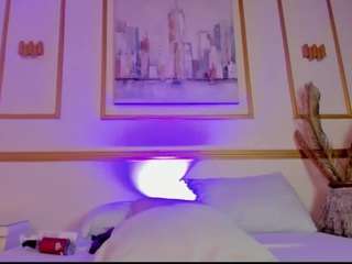 zully-28 Live Webcam on CamSoda