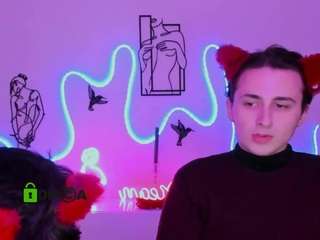 azen-rush's CamSoda show and profile