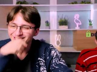 azen-rush's CamSoda show and profile