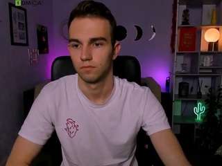 dexter-mitch, male webcam model,  years old, on live webcam