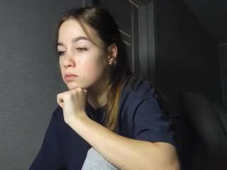 jinnyfrazer's CamSoda show and profile