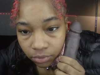 msdreamplayplace's CamSoda show and profile