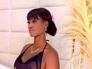 reginadenver's CamSoda show and profile