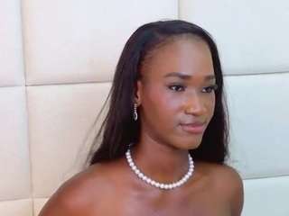 reginadenver Live Webcam on CamSoda