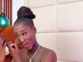 reginadenver Live Webcam on CamSoda