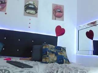 antonella-pink's CamSoda show and profile