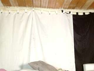 antonella-pink Live Webcam on CamSoda