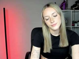 EvelynBlond
