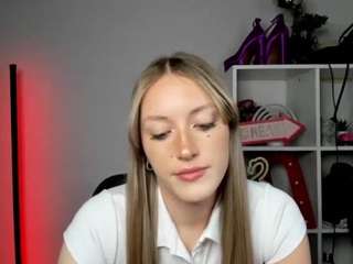 EvelynBlond