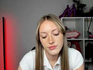 EvelynBlond