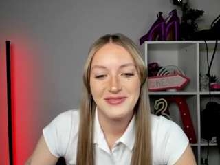 EvelynBlond