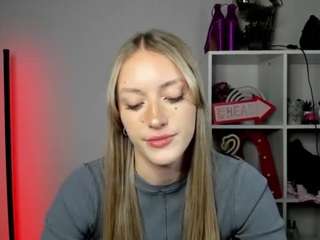 EvelynBlond