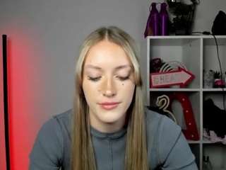 EvelynBlond