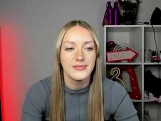 EvelynBlond