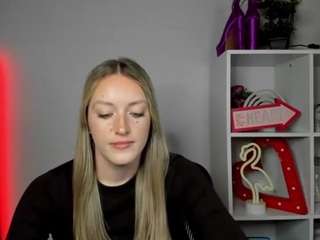 EvelynBlond