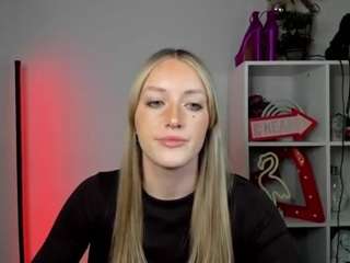 EvelynBlond
