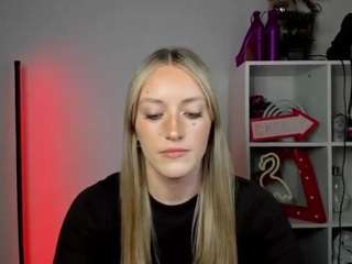 EvelynBlond