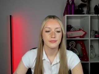 EvelynBlond