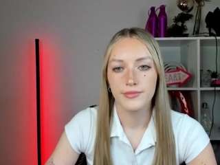 EvelynBlond