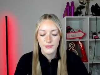 EvelynBlond