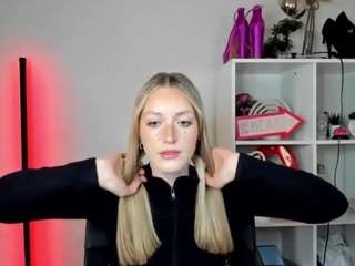 EvelynBlond