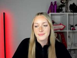 EvelynBlond