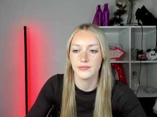 EvelynBlond