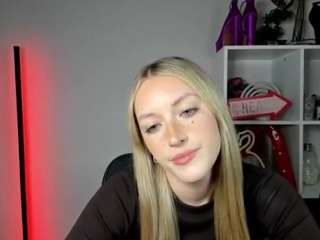 EvelynBlond