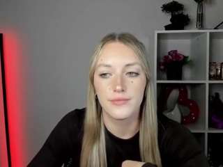 evelynblond live webcam show